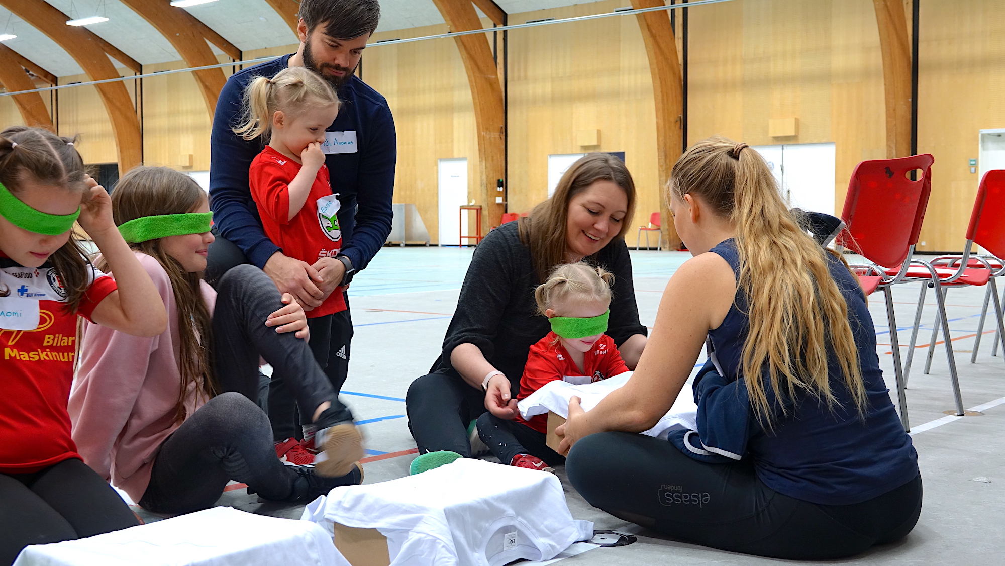 Sanseleg Eva Og Gudri Færøerne WEB