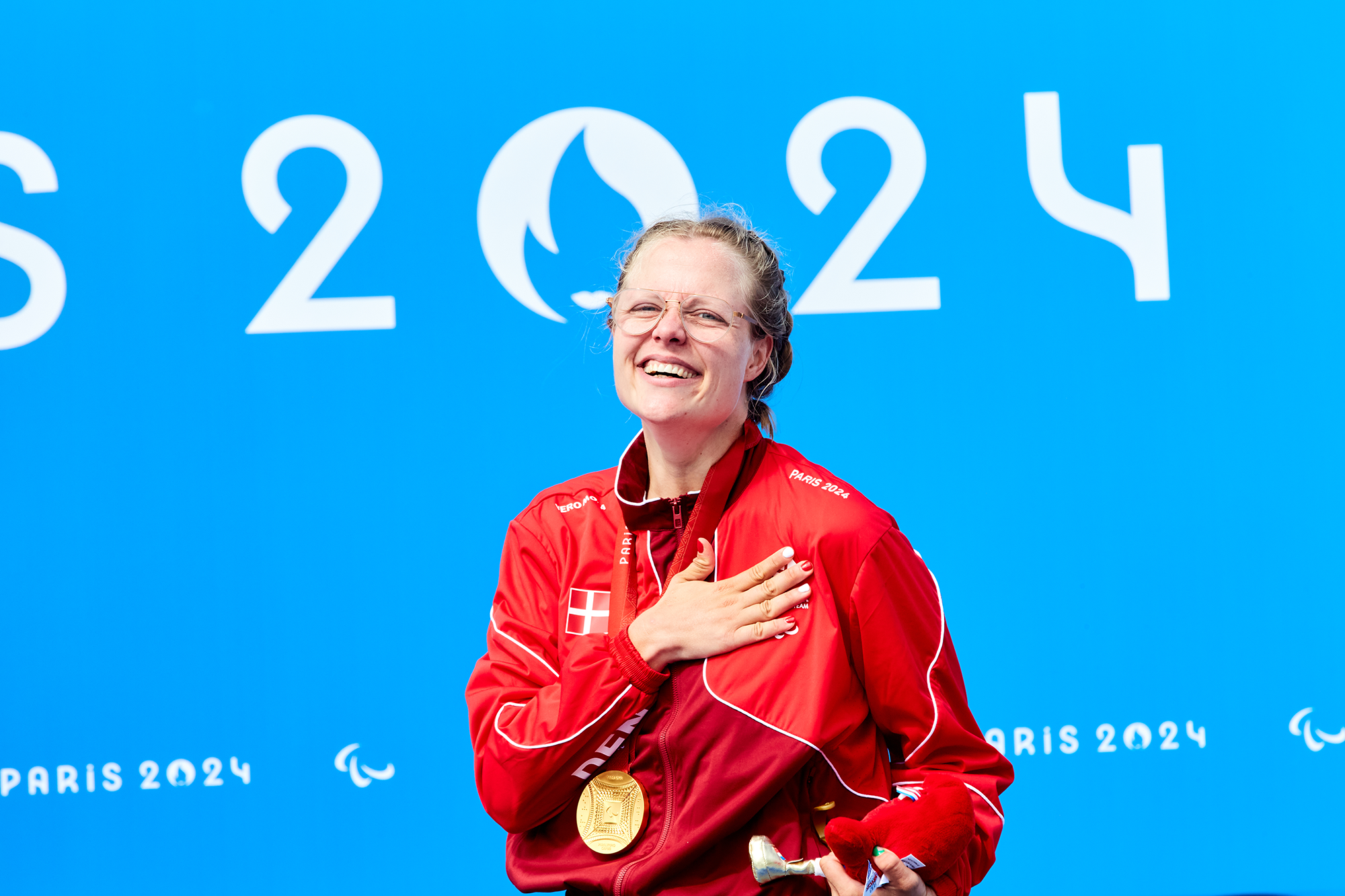 Emma Lund Guld Web