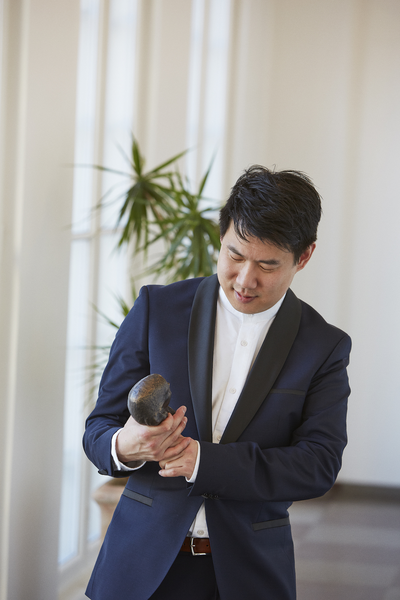 Jacob Nossell kigger på prisen