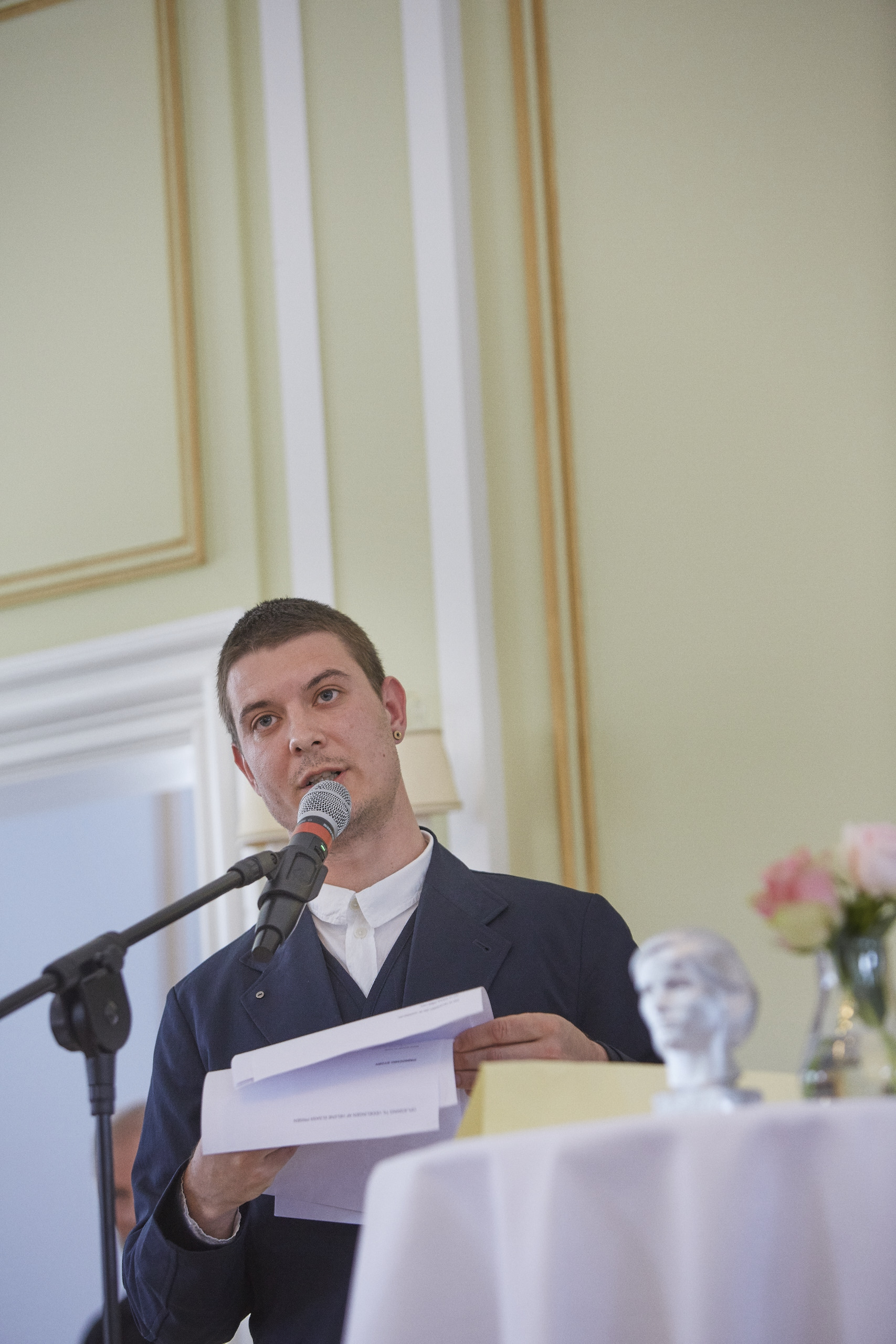 Caspar Eric Digtoplaesning Pris