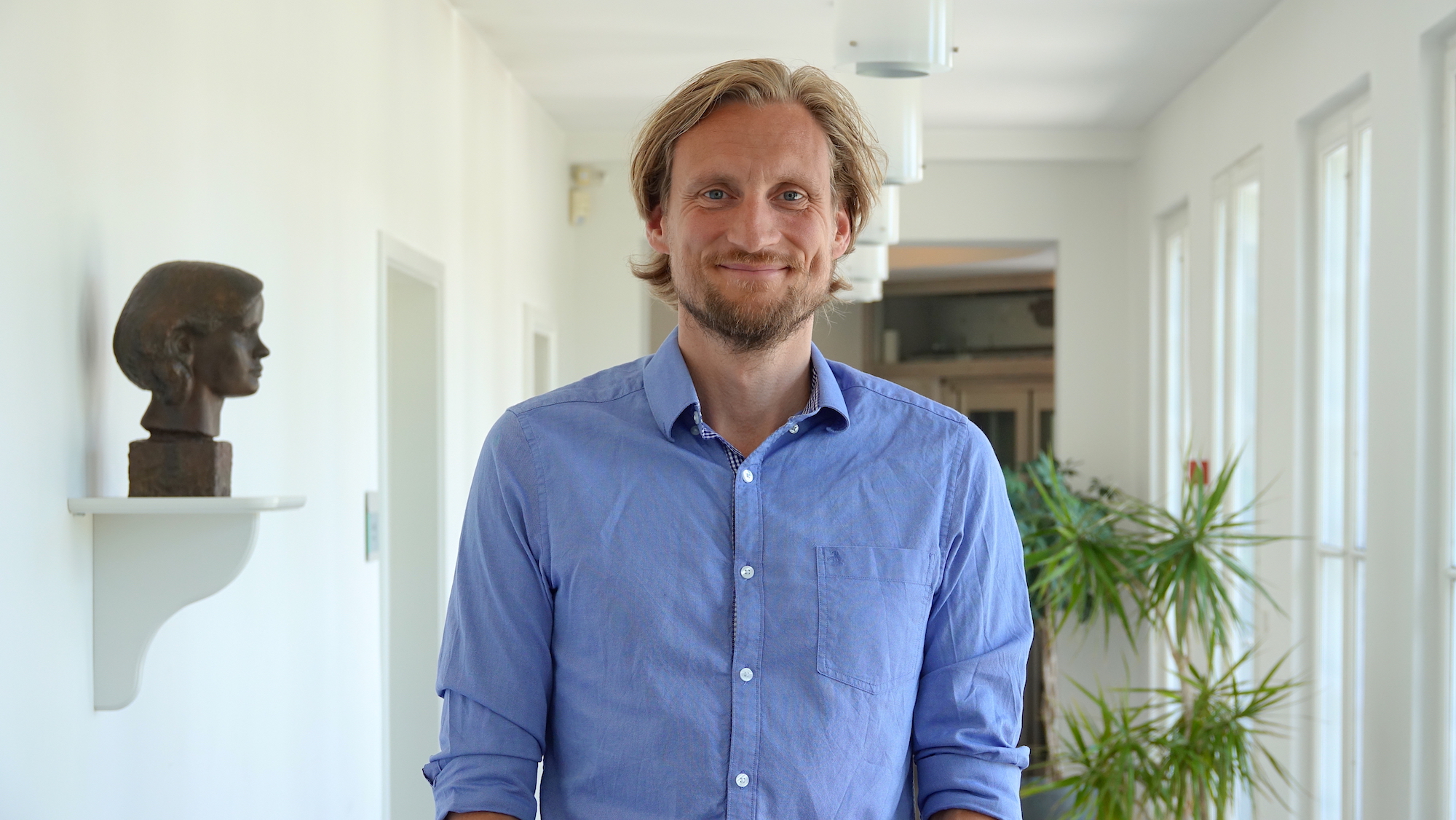 Jesper Læge Bred WEB